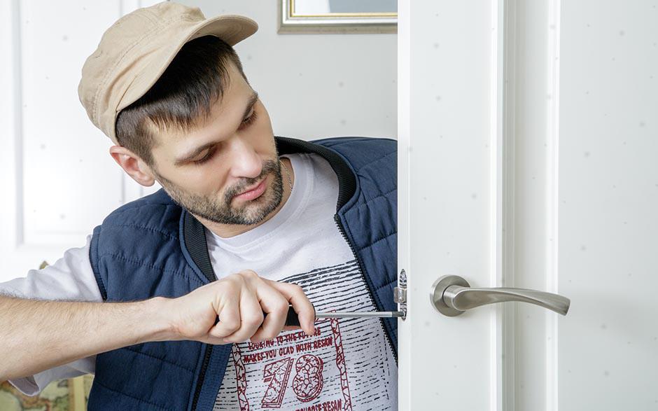 serrurier pour ouverture de porte coincée Le Blanc-Mesnil